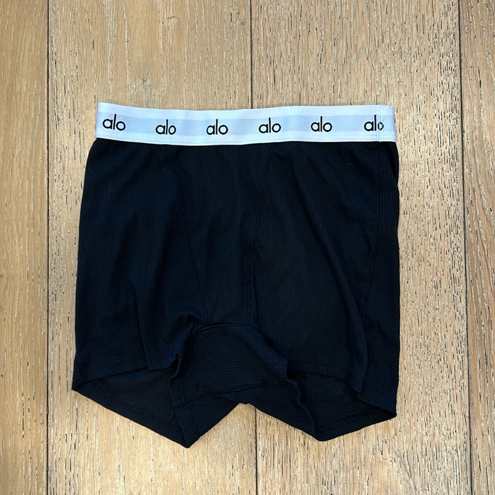 Alo XS women short
